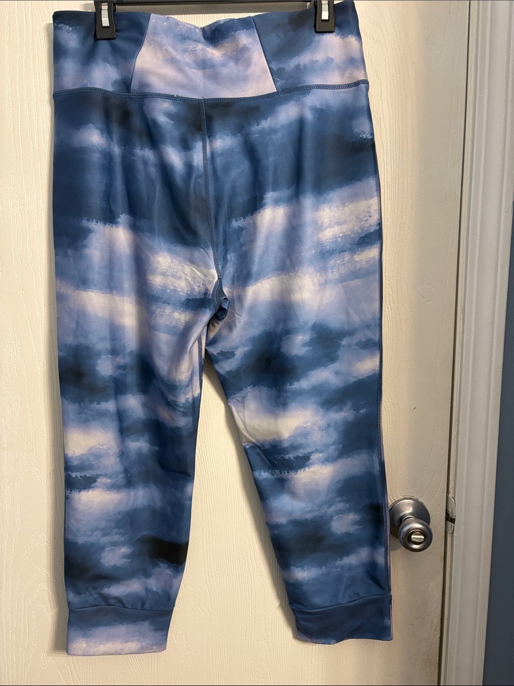 Jones New York Navy and White Cloud-Print Leggings - Picture 4 of 6